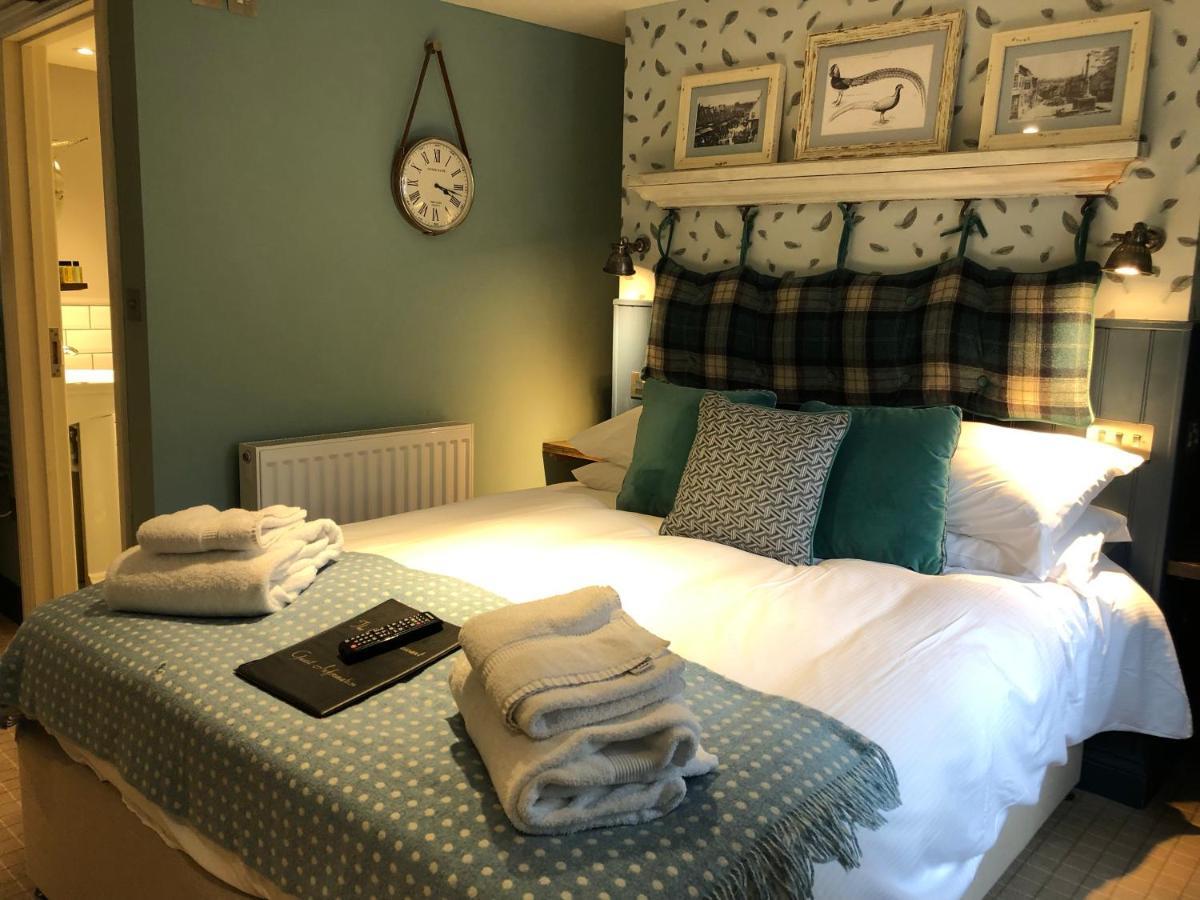 The Golden Pheasant Hotel Burford Dış mekan fotoğraf