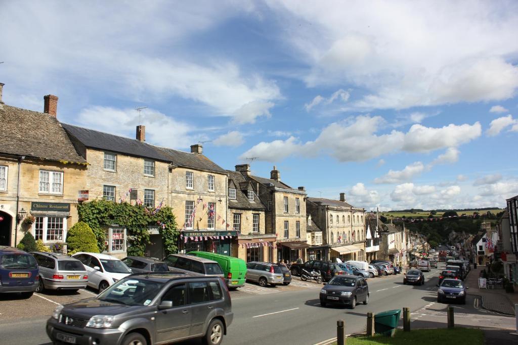 The Golden Pheasant Hotel Burford Dış mekan fotoğraf