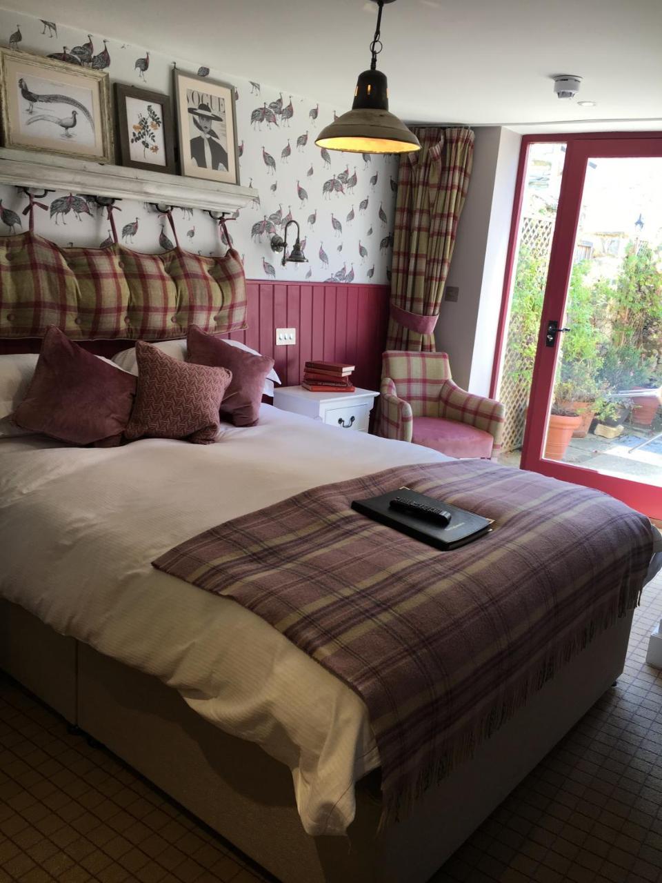 The Golden Pheasant Hotel Burford Dış mekan fotoğraf